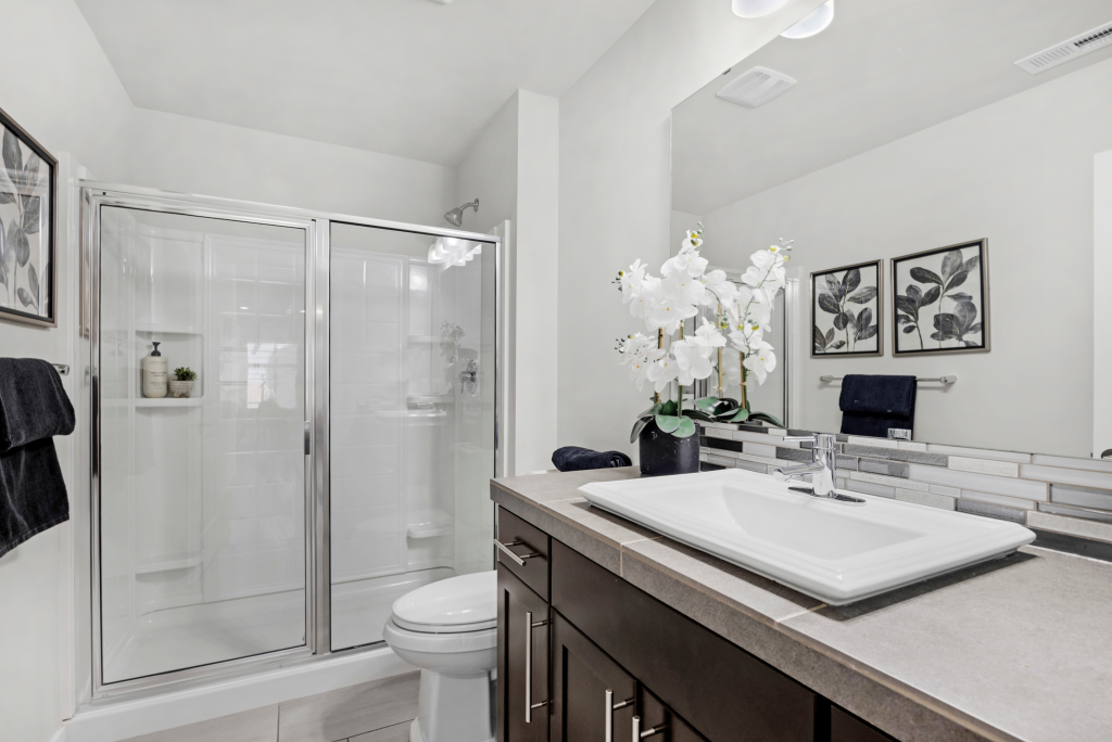 Main Level 3/4 Bath