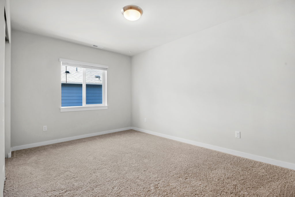 2nd Upstairs Bedroom